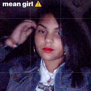 Meet your Posher, Adrianna